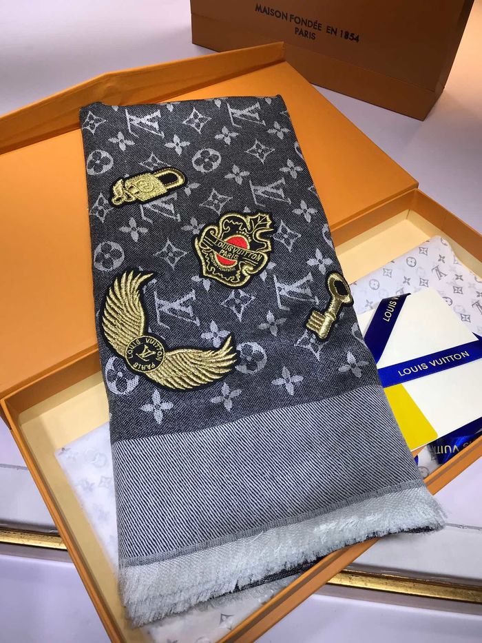 Louis Vuitton Scarf LV00104